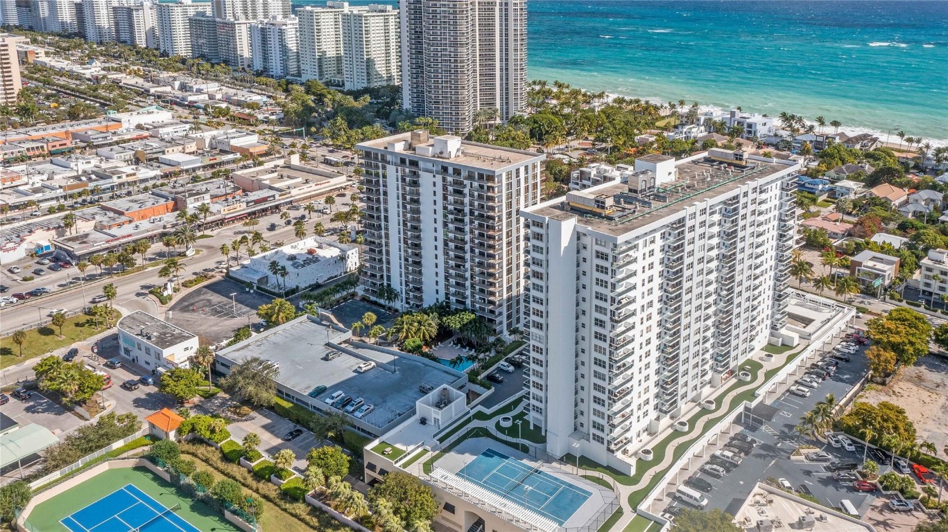 3015 N Ocean Blvd 10J