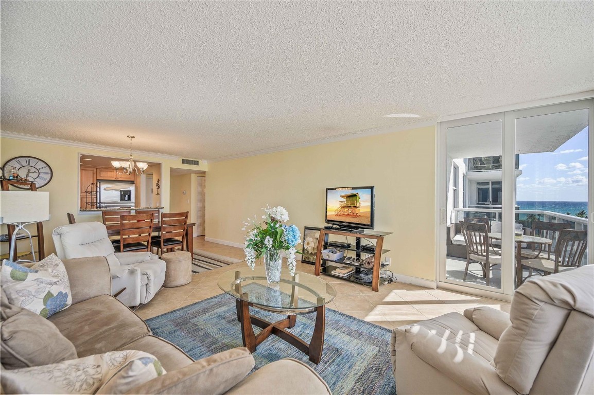 3015 N Ocean Blvd 10J