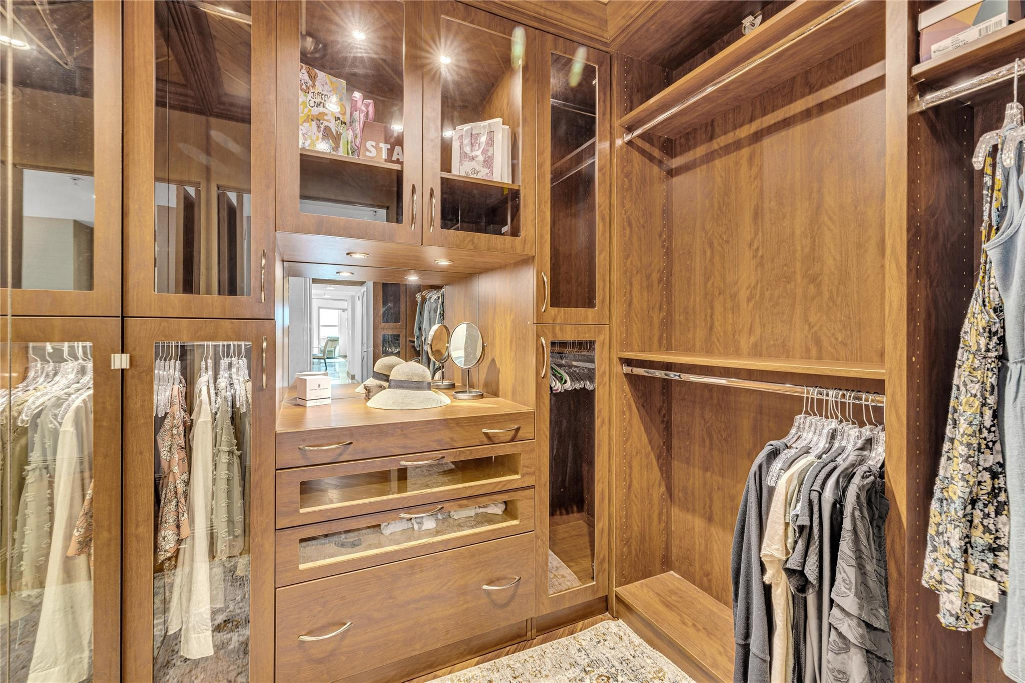 610 W Las Olas Blvd 1911N