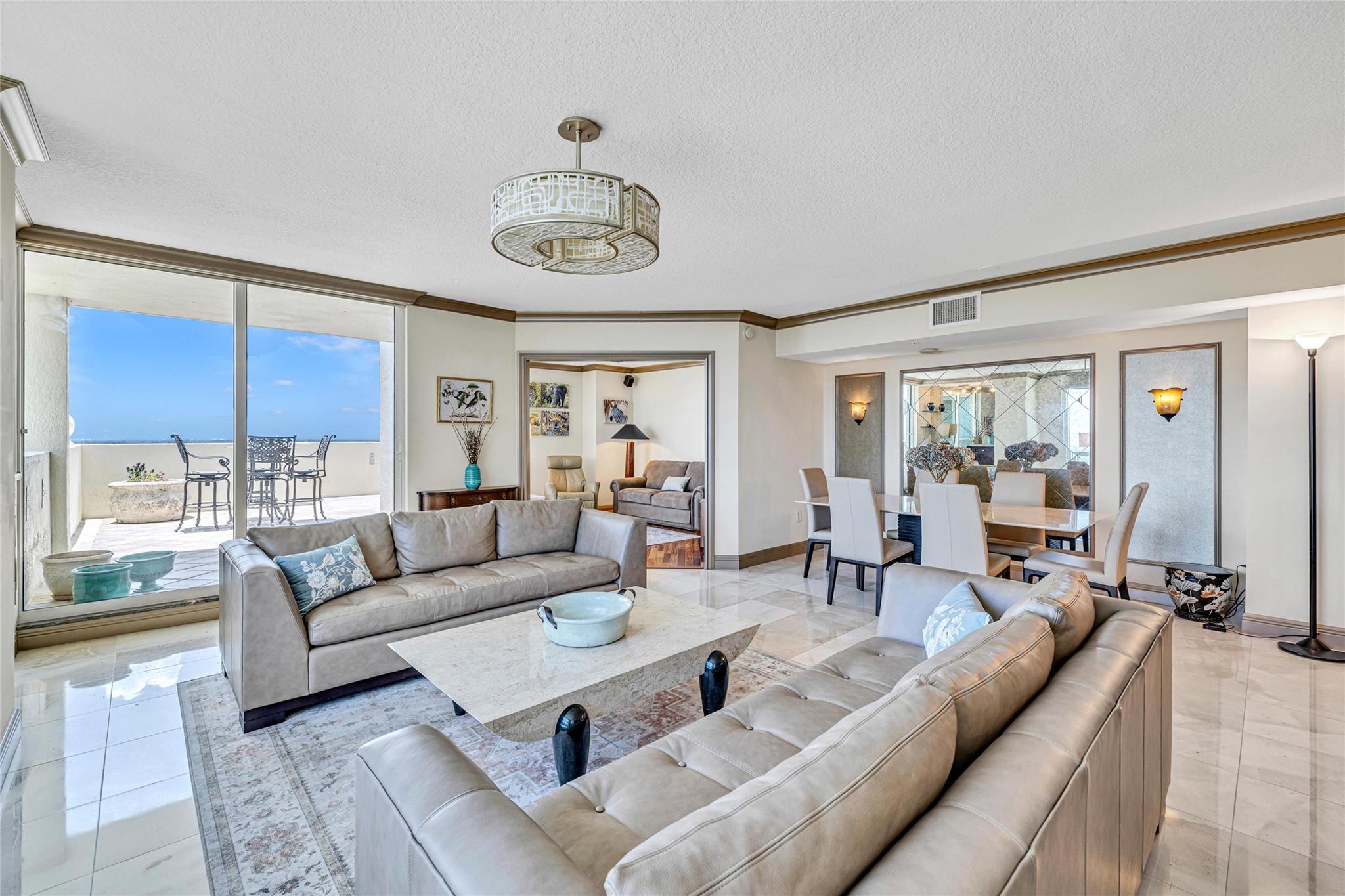 610 W Las Olas Blvd 1911N