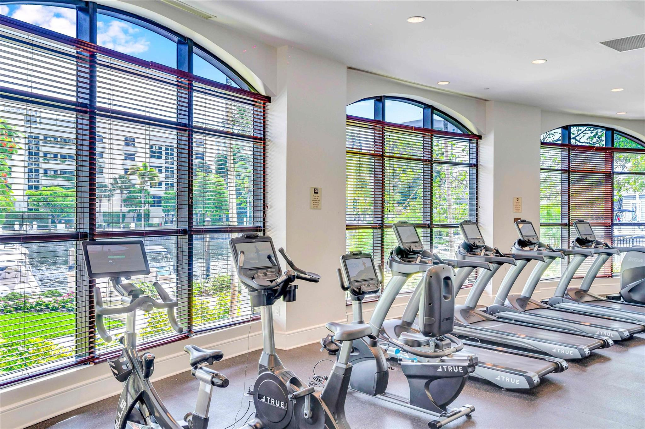 610 W Las Olas Blvd 1911N