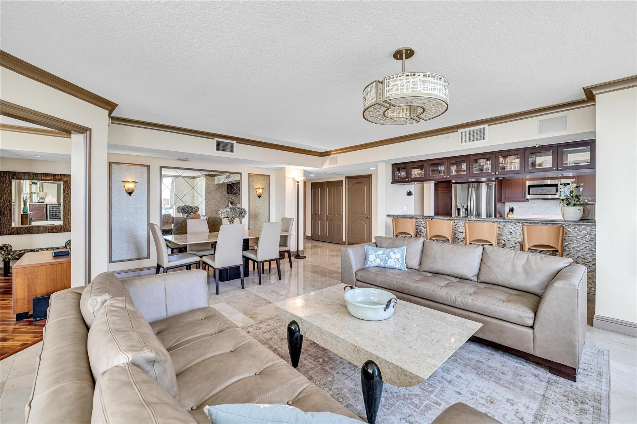 610 W Las Olas Blvd 1911N