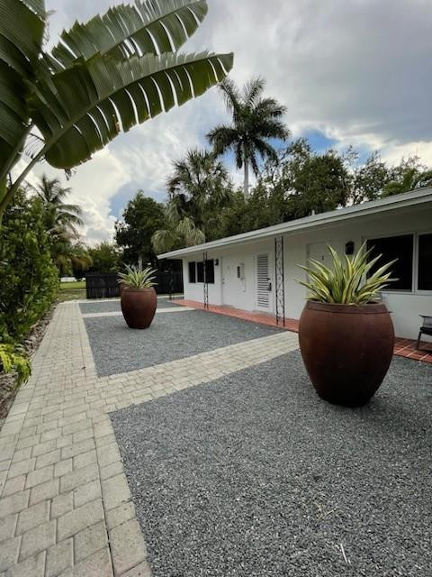 1004 W Las Olas Blvd