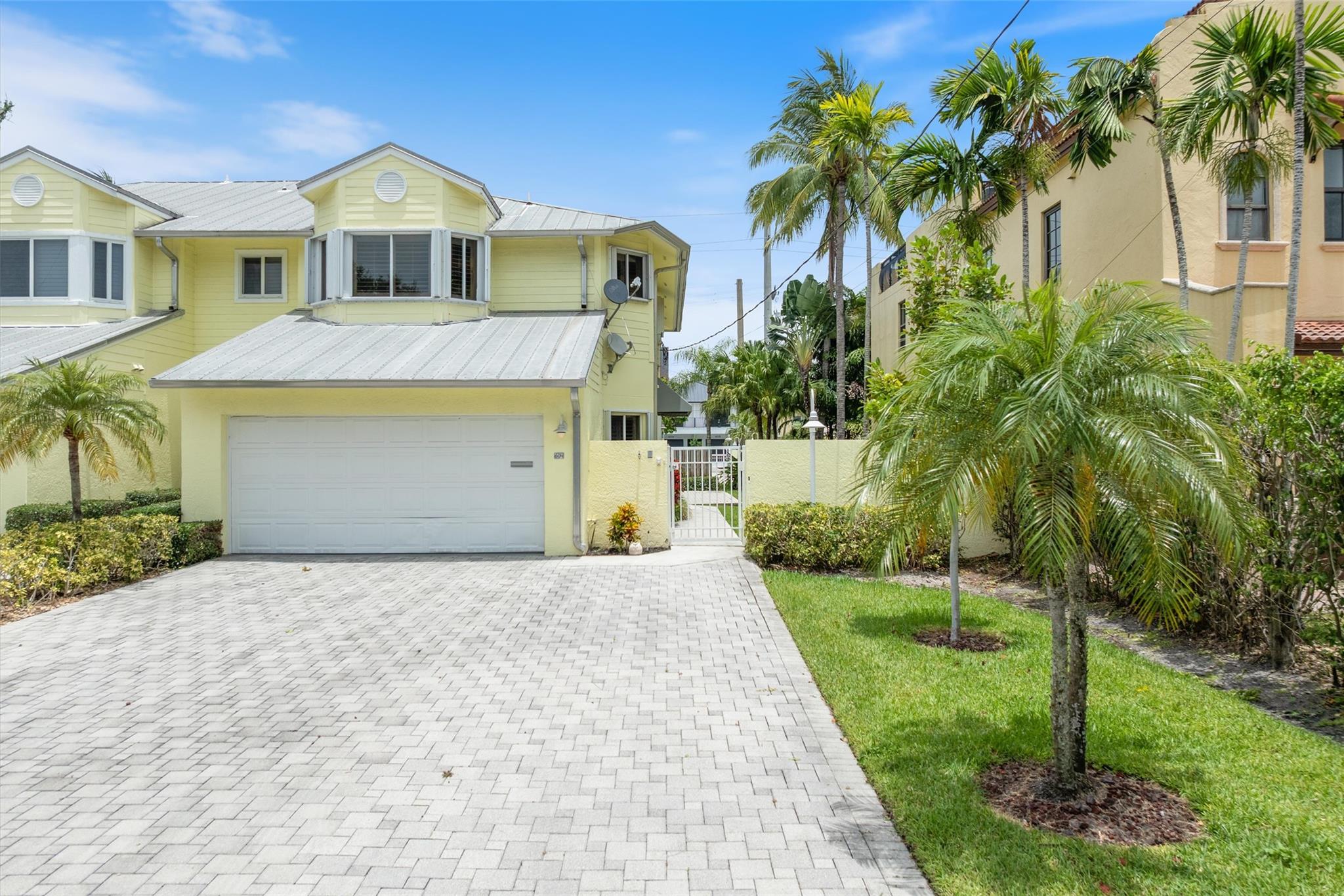 604 SW 8th Ave #2