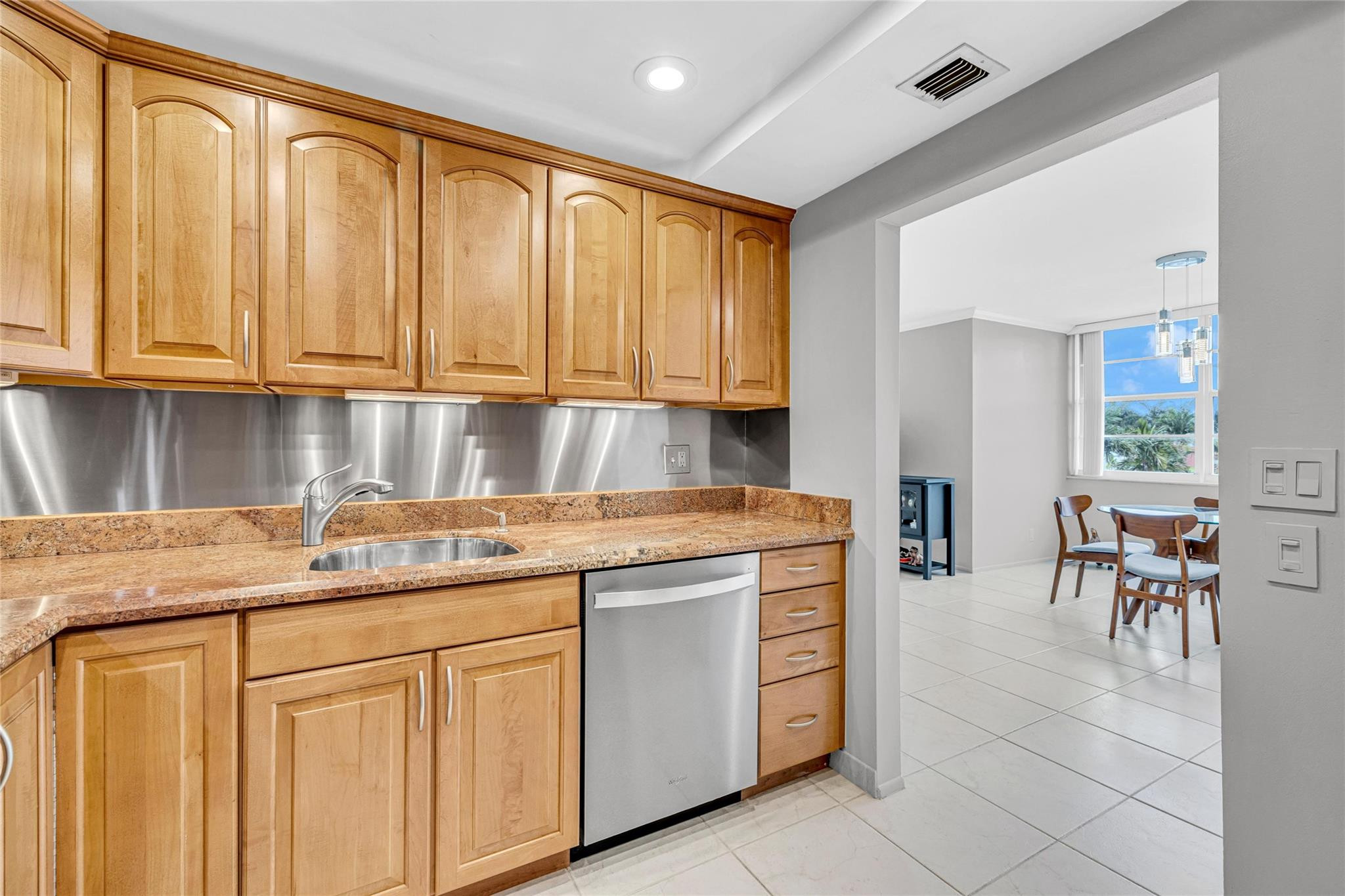 1170 N Federal Hwy 312