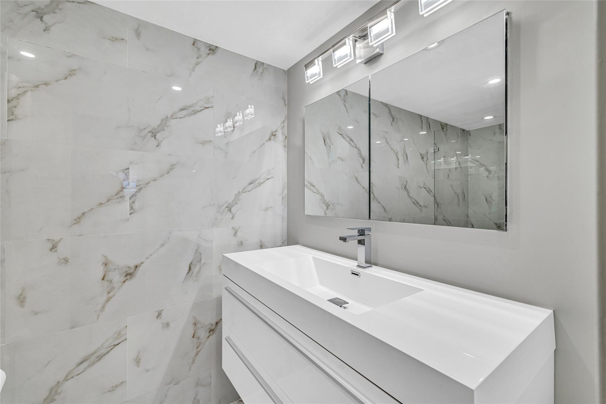 1170 N Federal Hwy 312