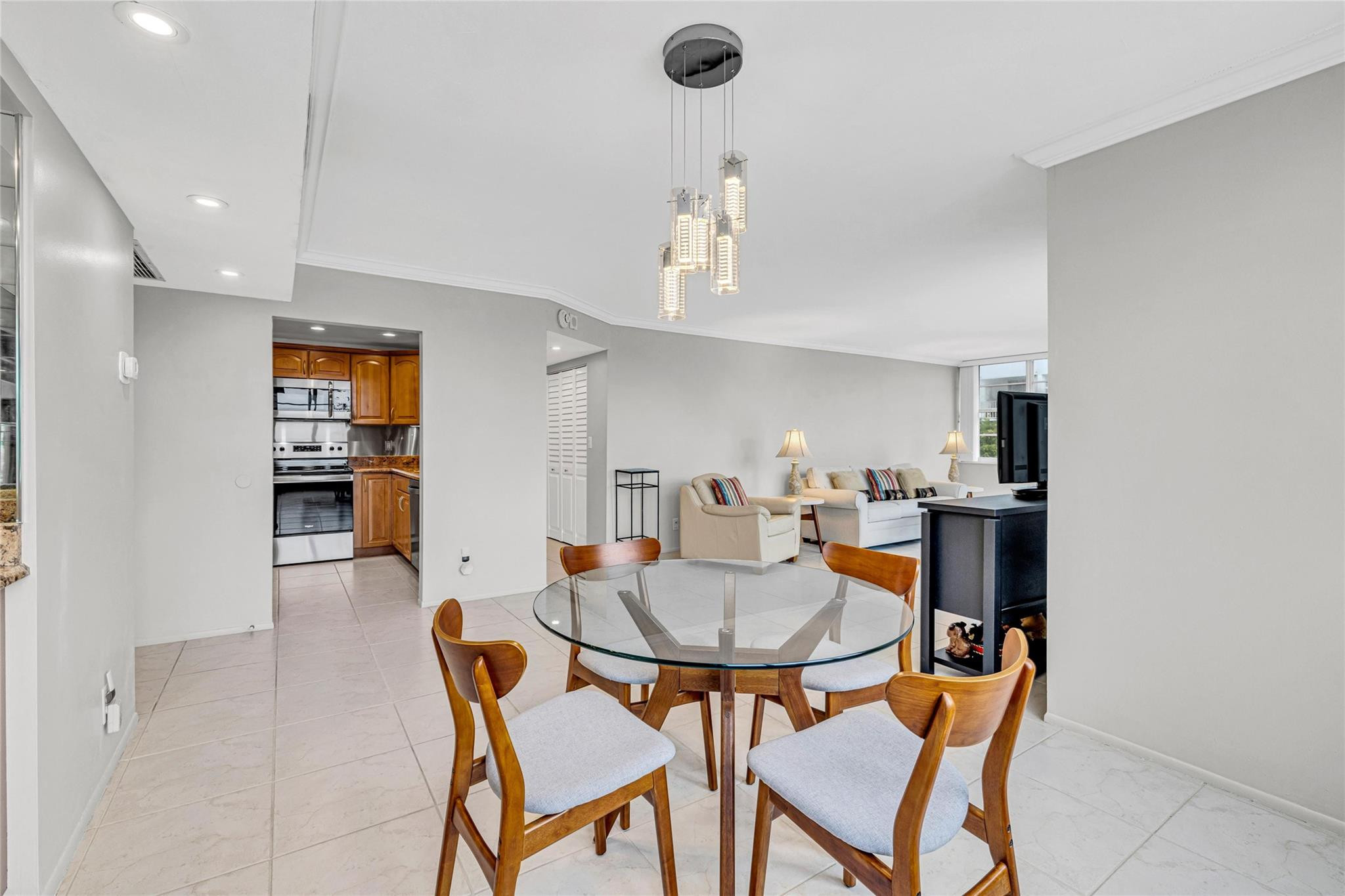 1170 N Federal Hwy 312