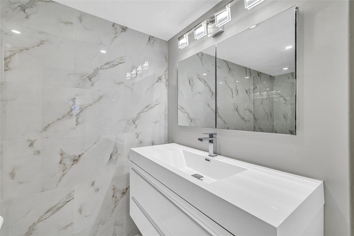 1170 N Federal Hwy 312