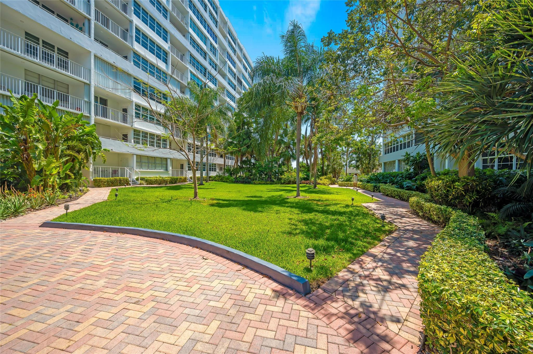 1170 N Federal Hwy 312