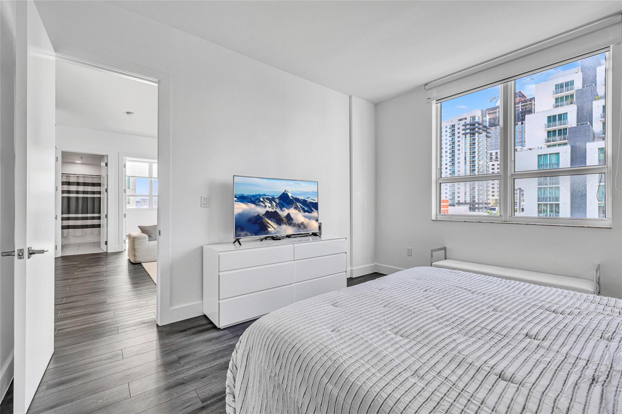 2275 Biscayne Blvd 601