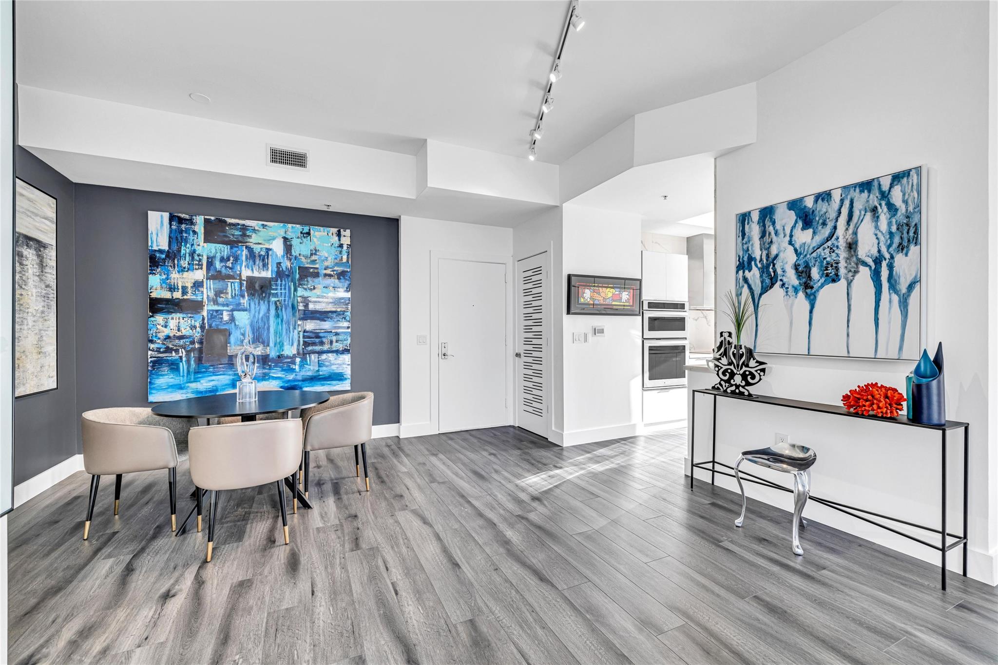 2275 Biscayne Blvd 601