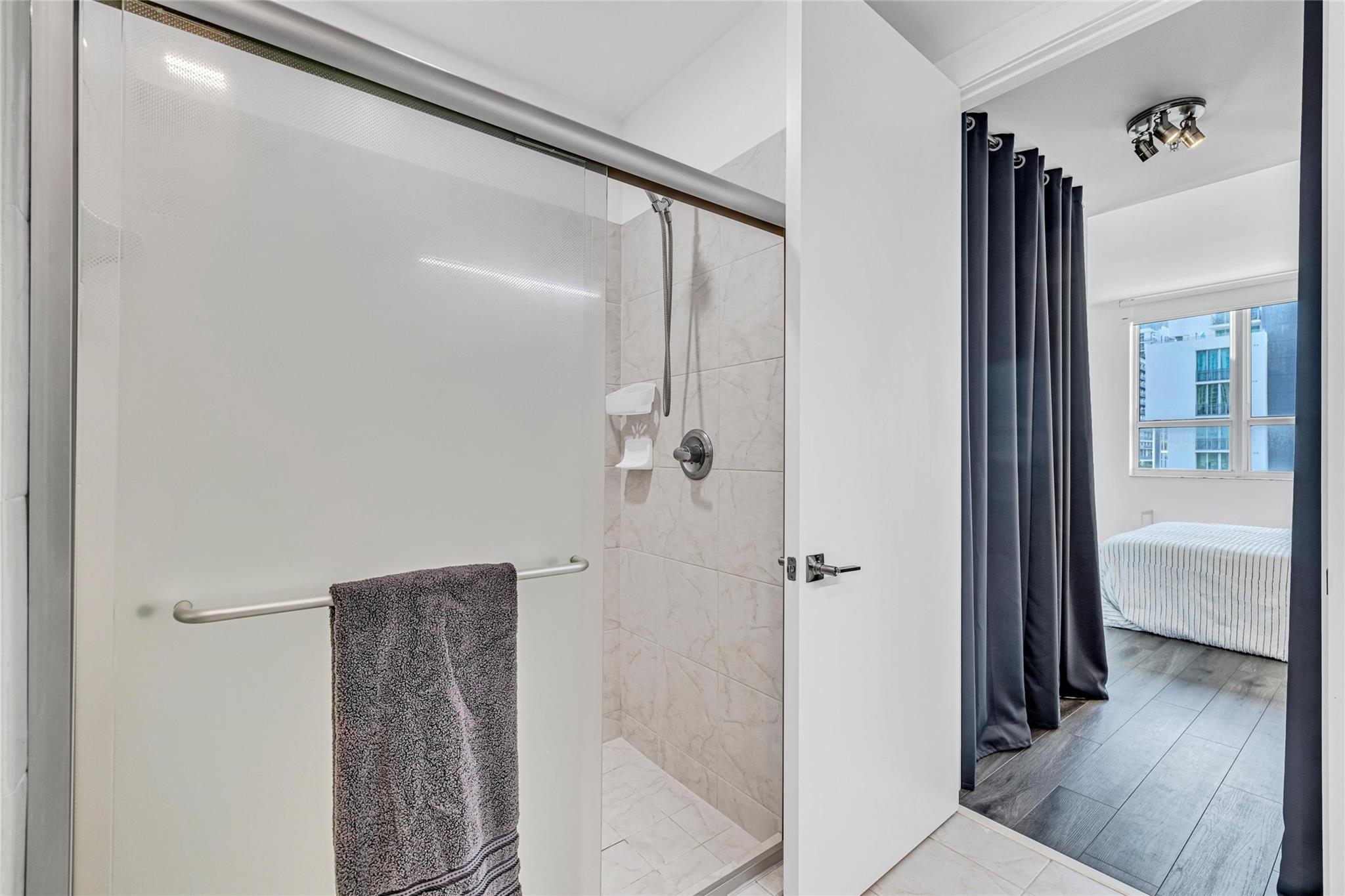 2275 Biscayne Blvd 601