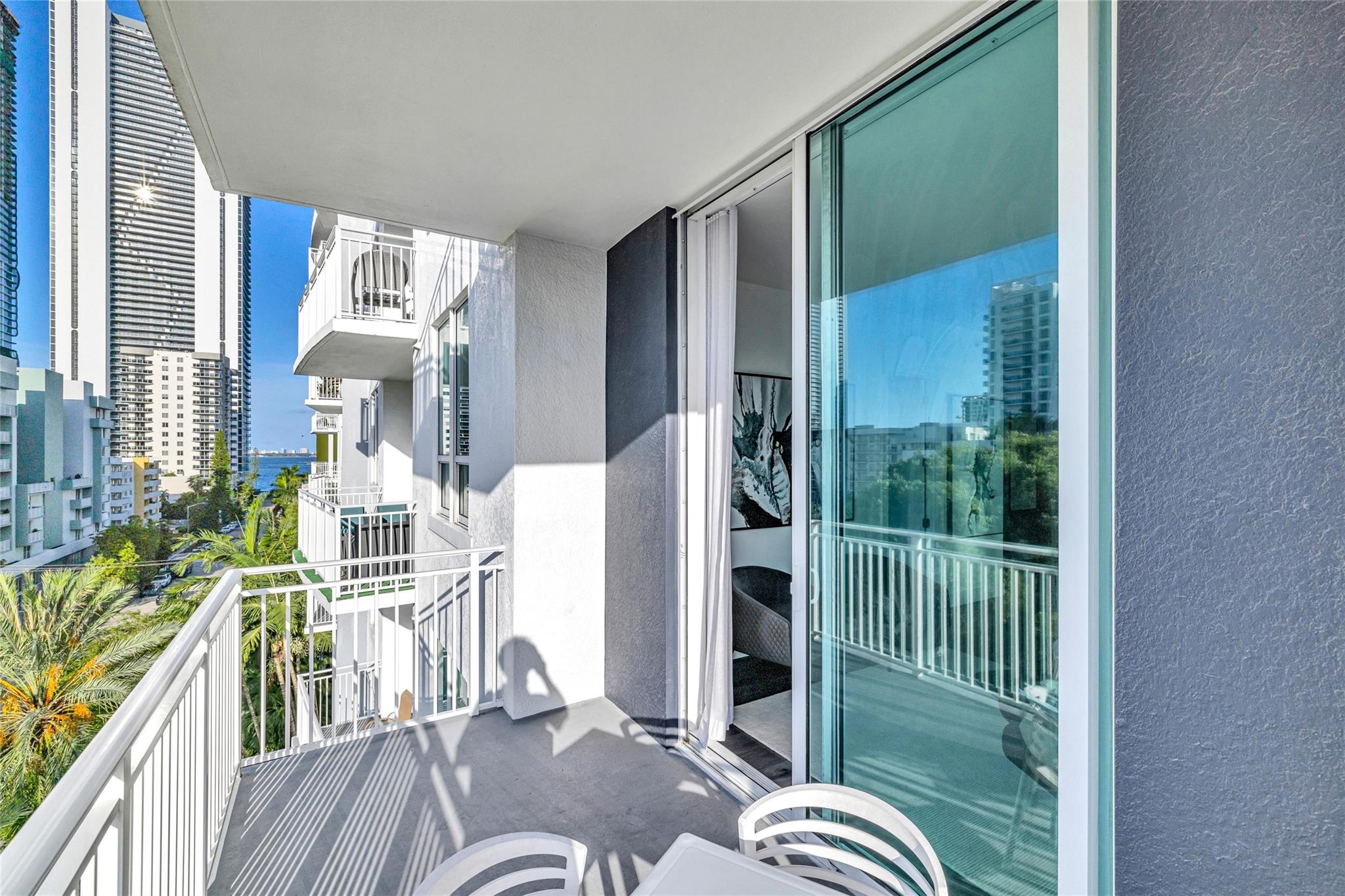 2275 Biscayne Blvd 601