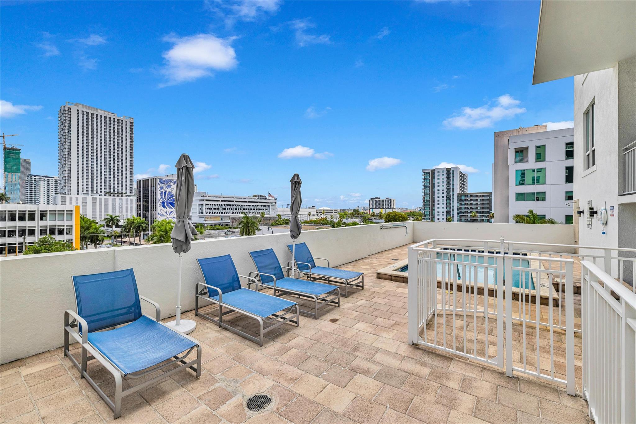 2275 Biscayne Blvd 601