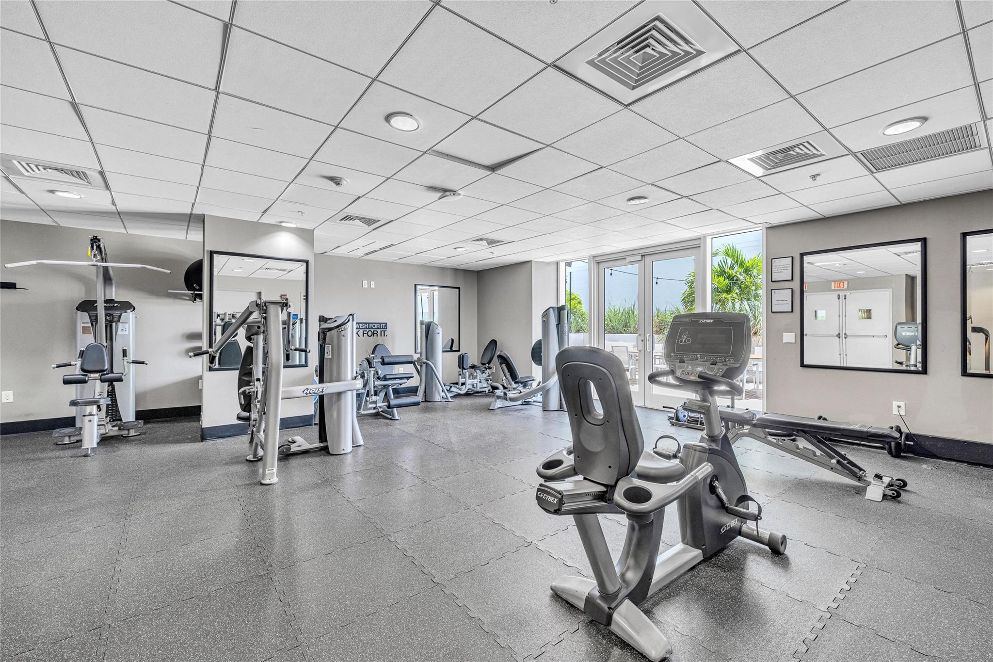 2275 Biscayne Blvd 601