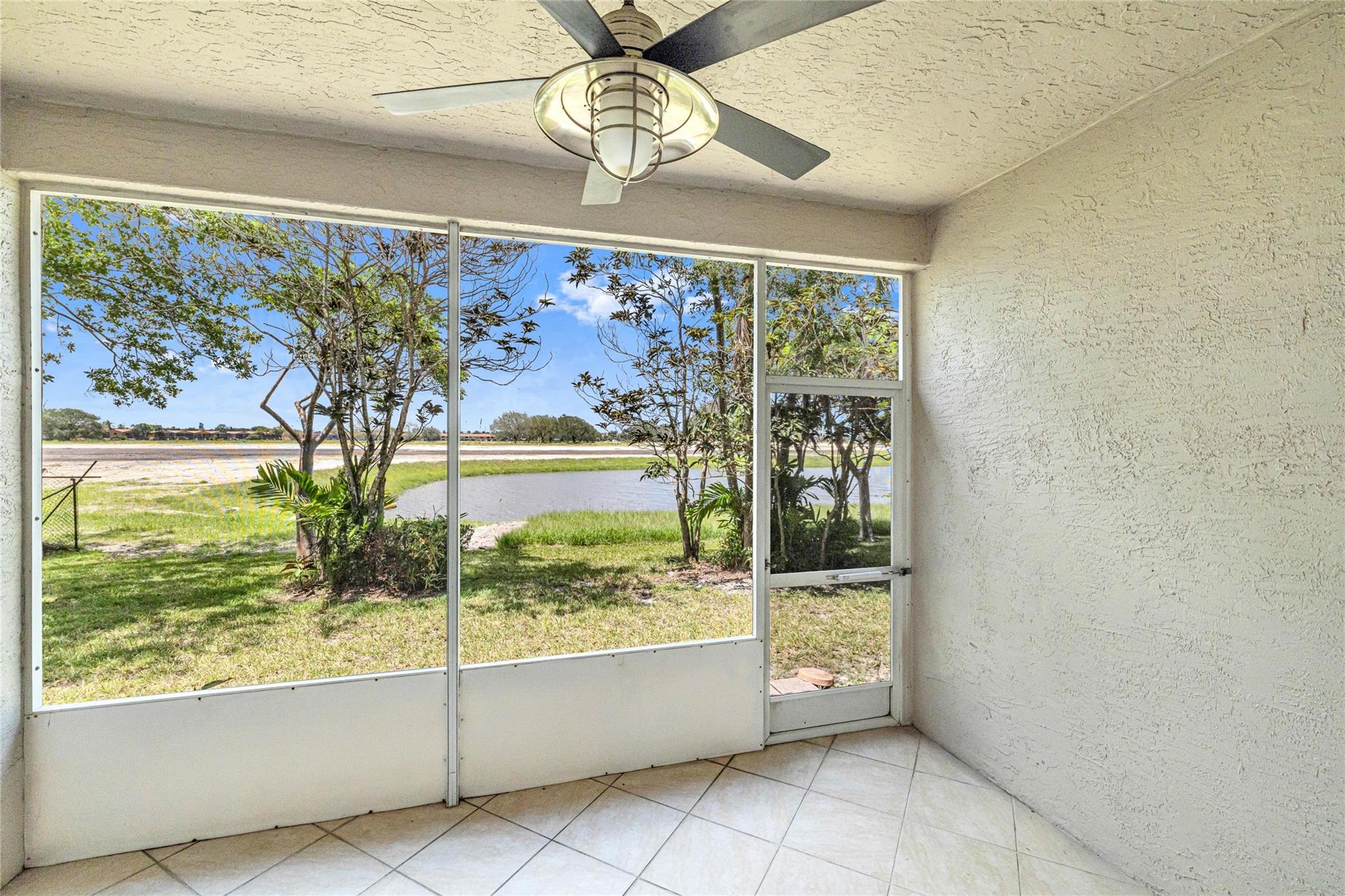 7951 S Aragon Blvd 3