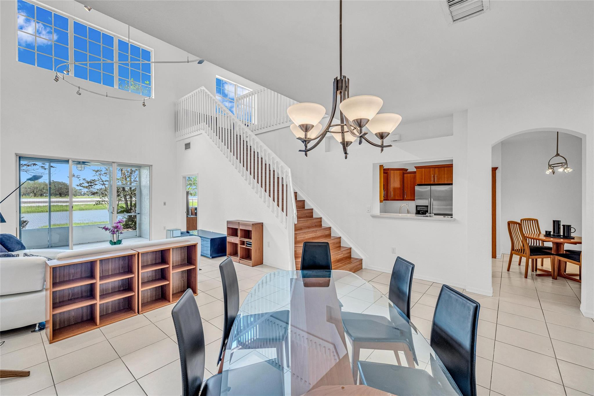 7951 S Aragon Blvd 3