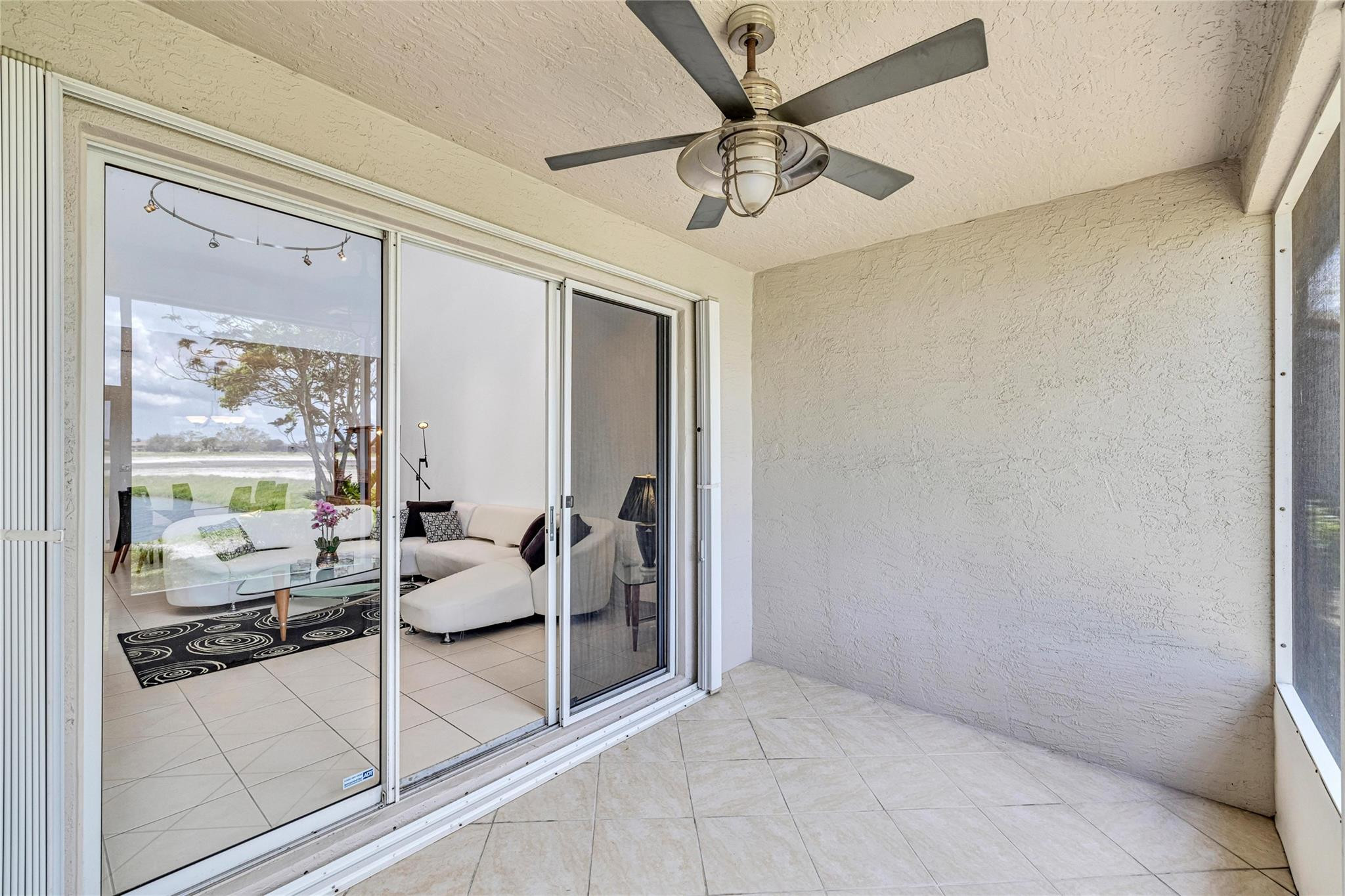 7951 S Aragon Blvd 3