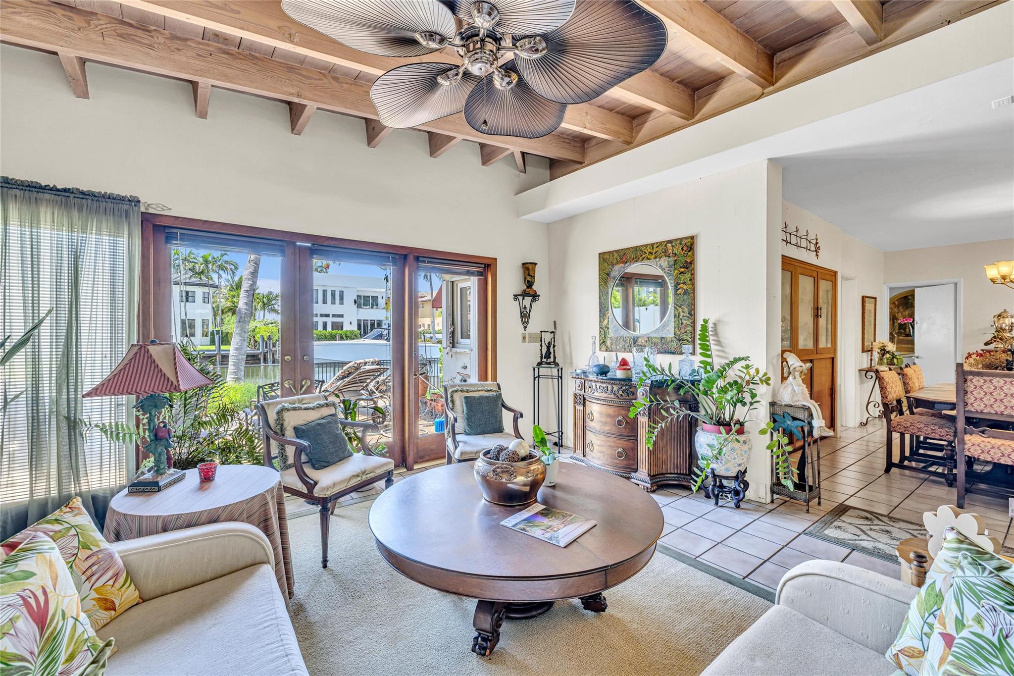2518 Barcelona Dr