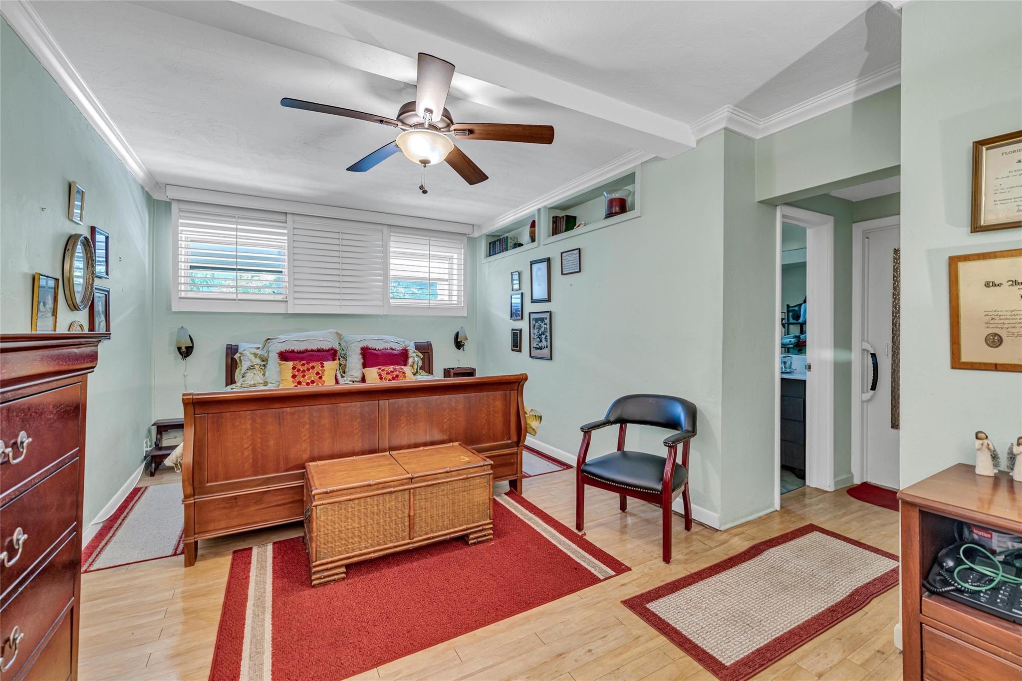 2518 Barcelona Dr