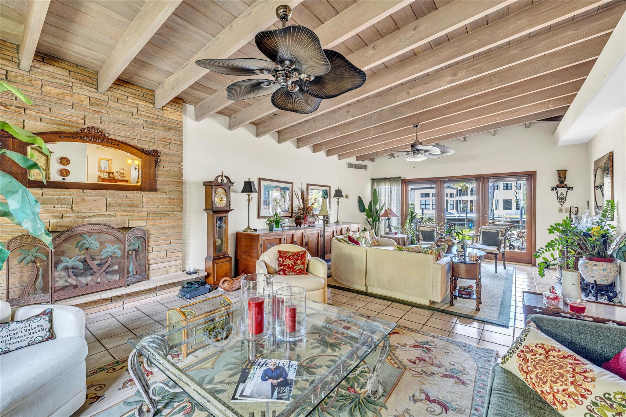 2518 Barcelona Dr