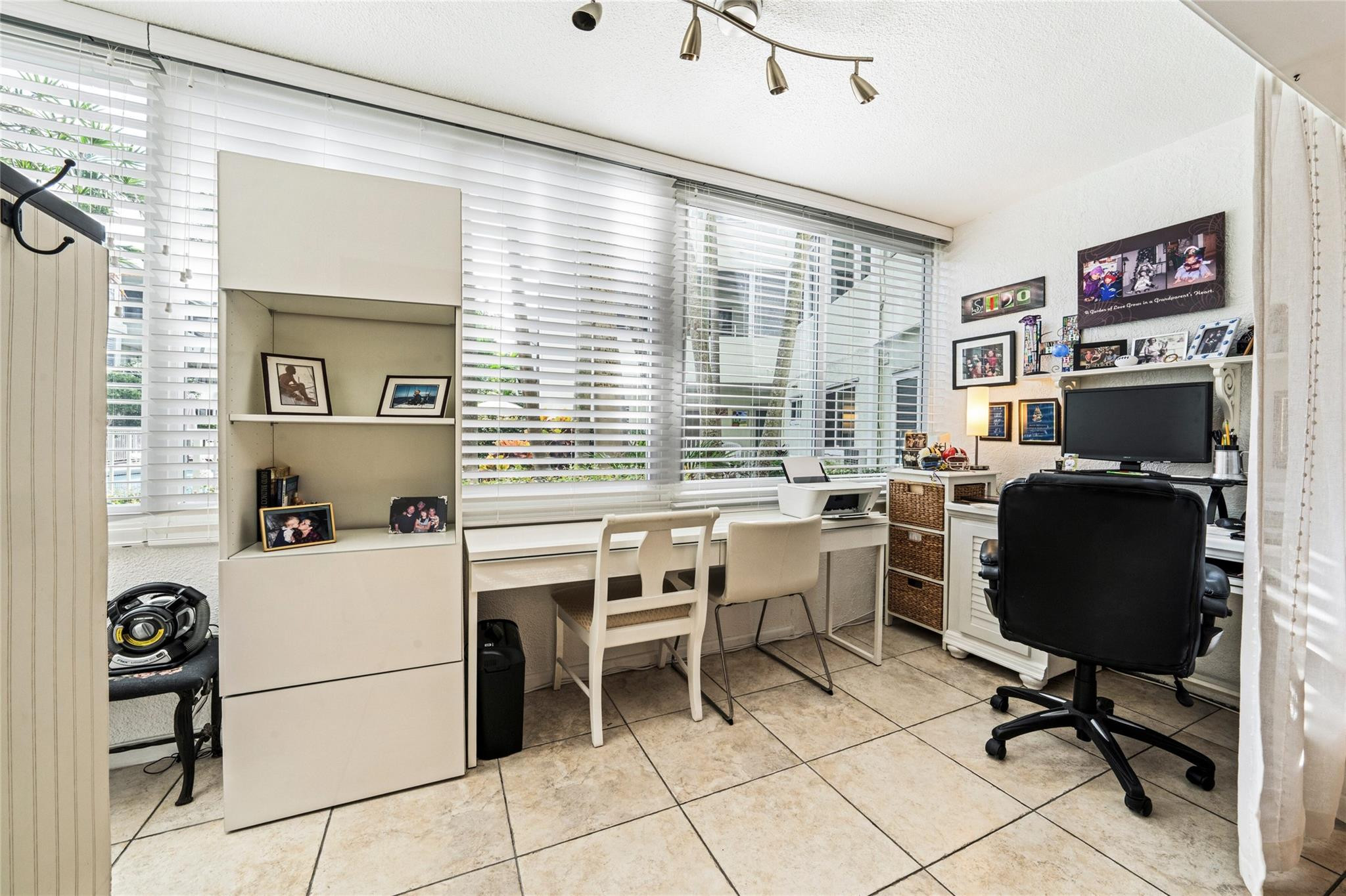 1000 SE 4th St 117 & 118