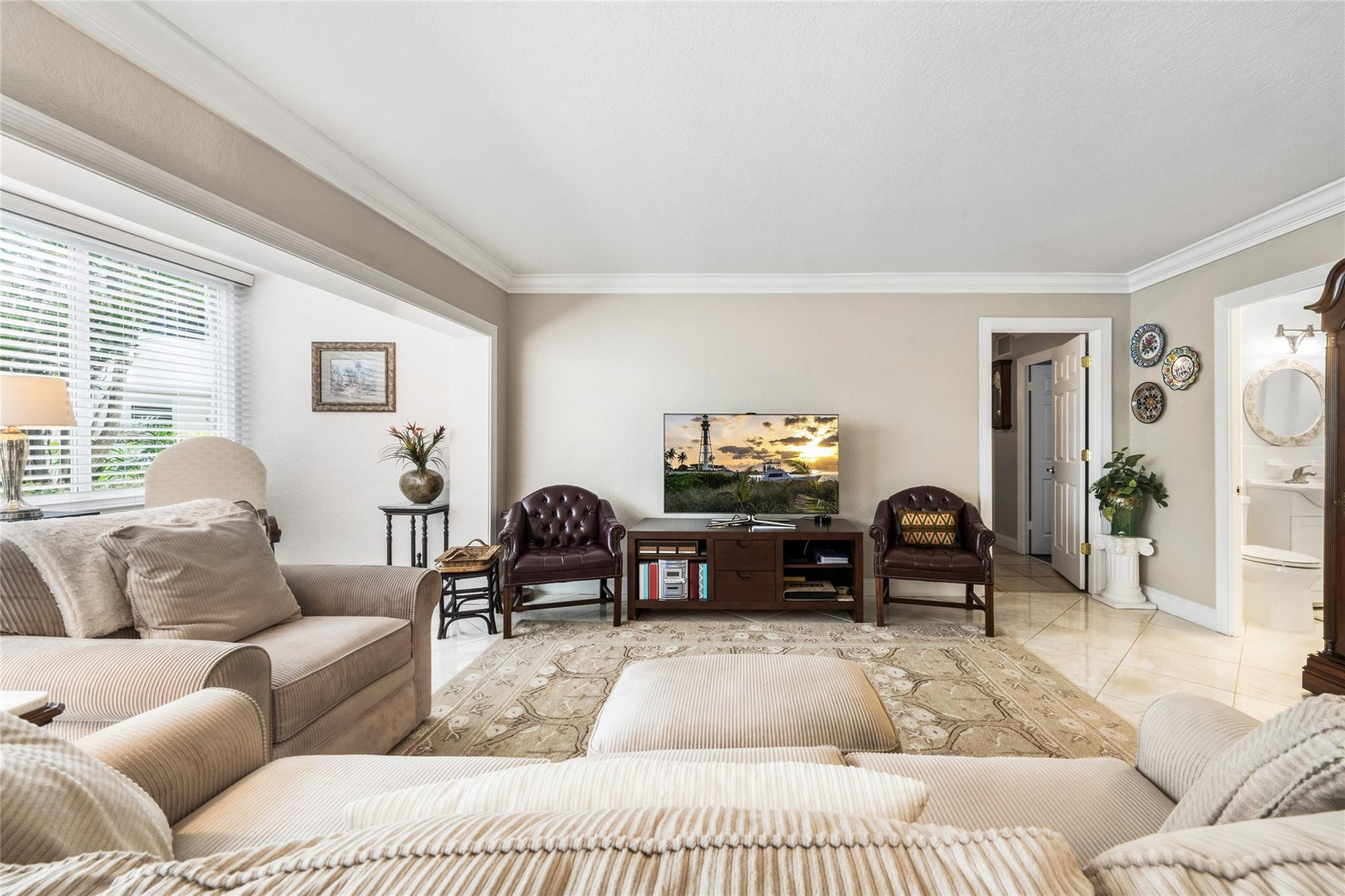 1000 SE 4th St 117 & 118