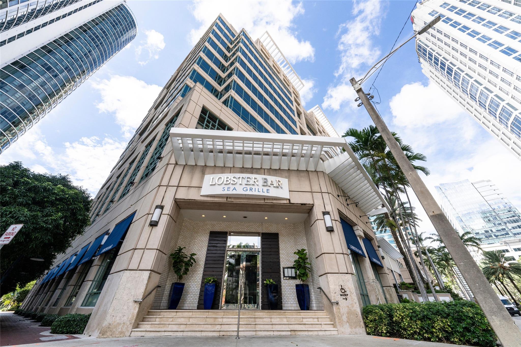 1000 SE 4th St 117 & 118