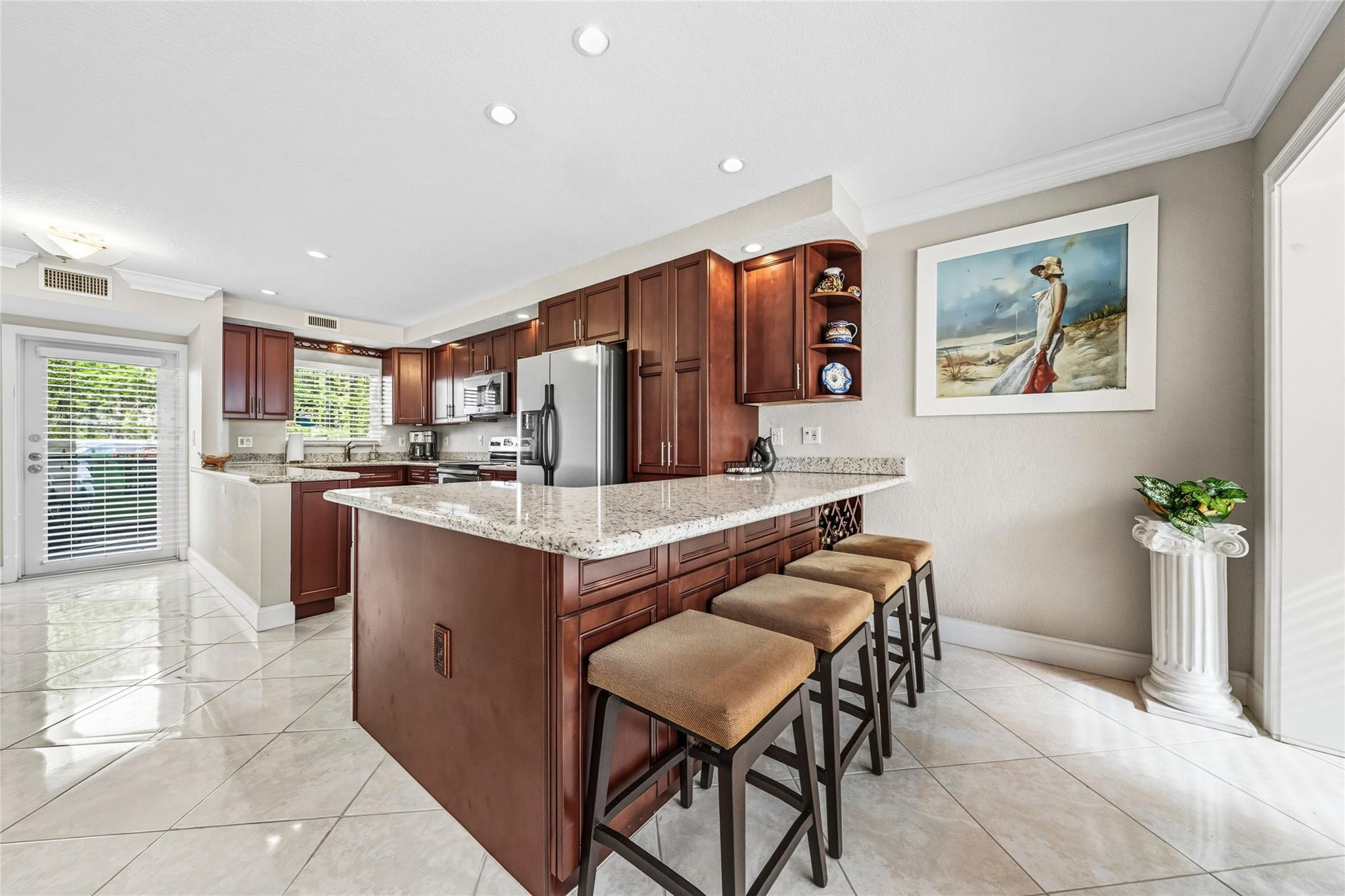 1000 SE 4th St 117 & 118