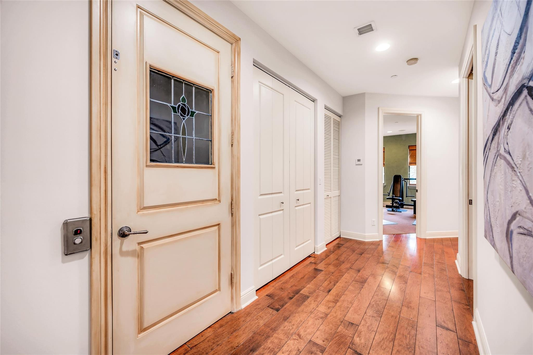 1025 SE 2nd Ct 1025