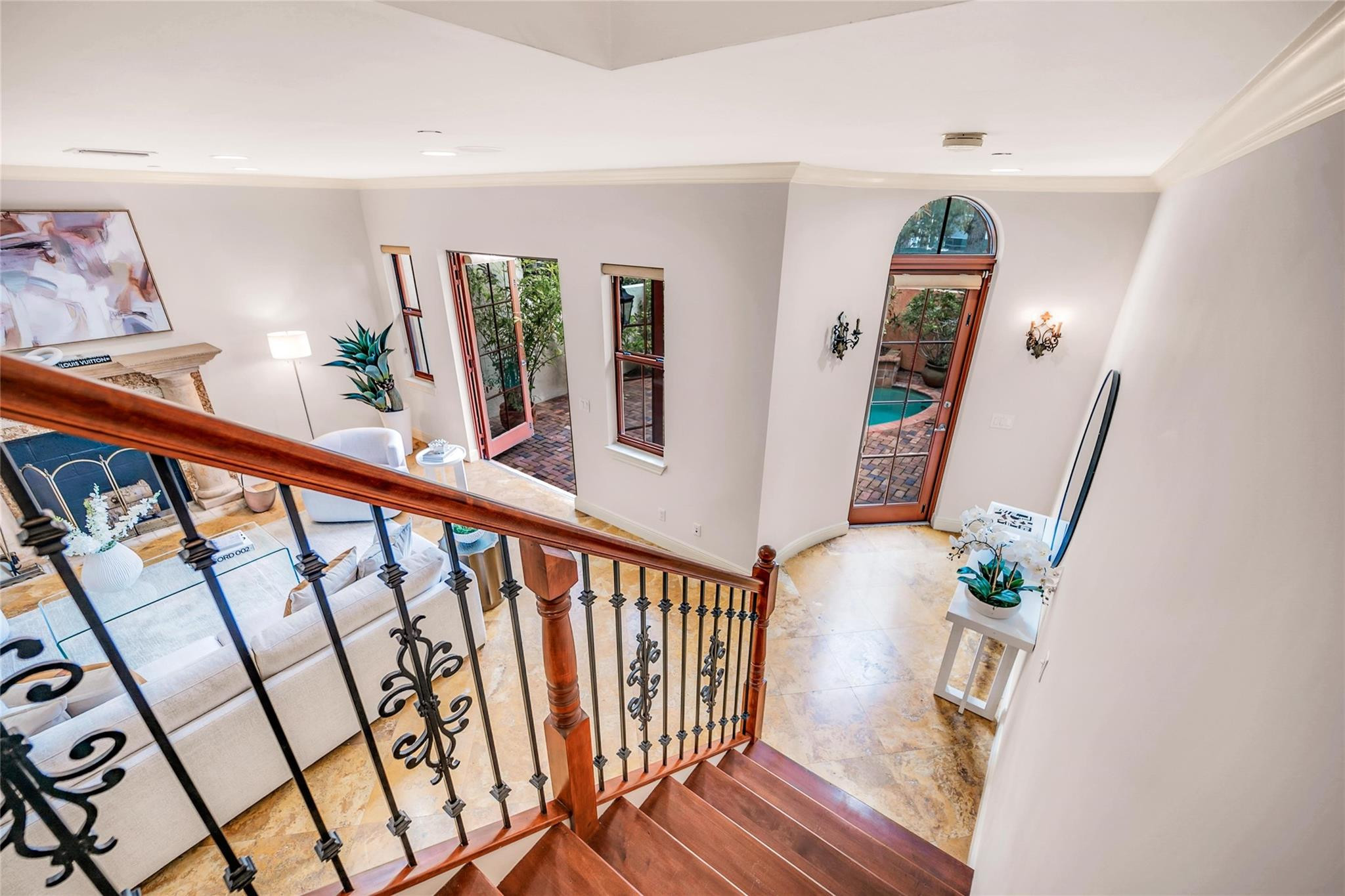 1025 SE 2nd Ct 1025