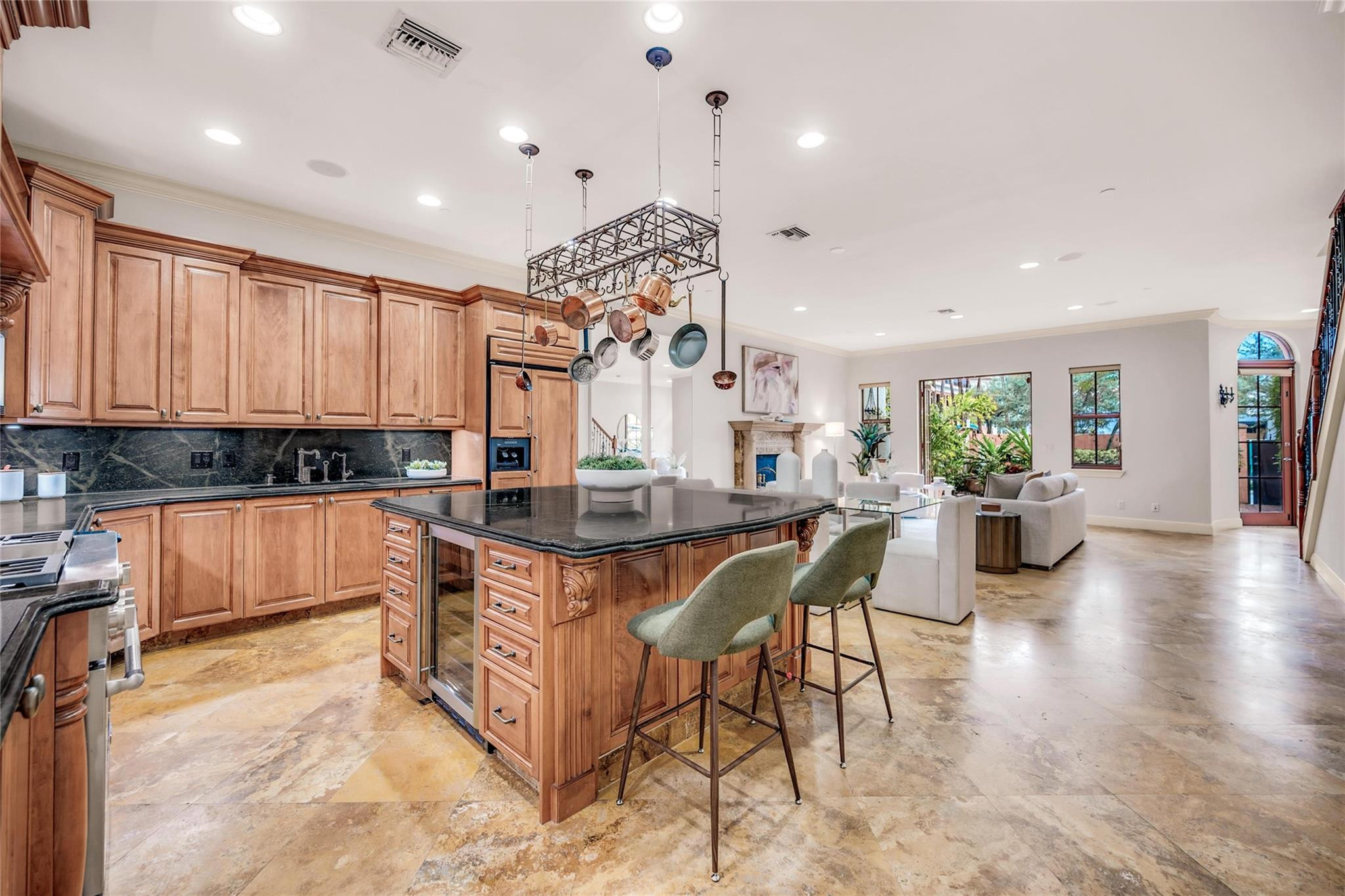 1025 SE 2nd Ct 1025