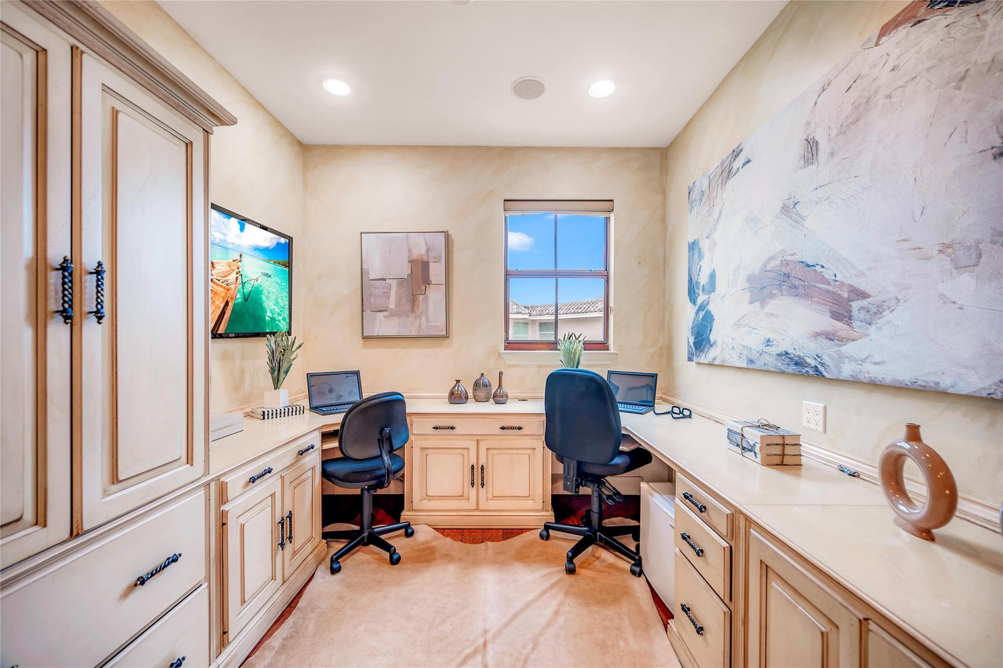1025 SE 2nd Ct 1025