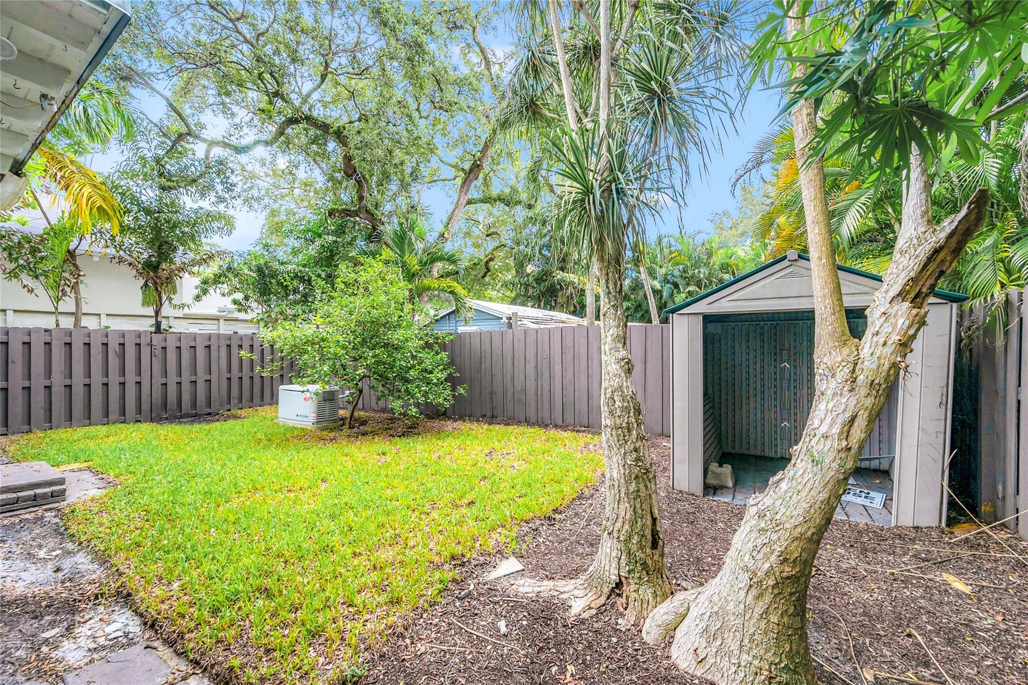 804 SW 4th St front