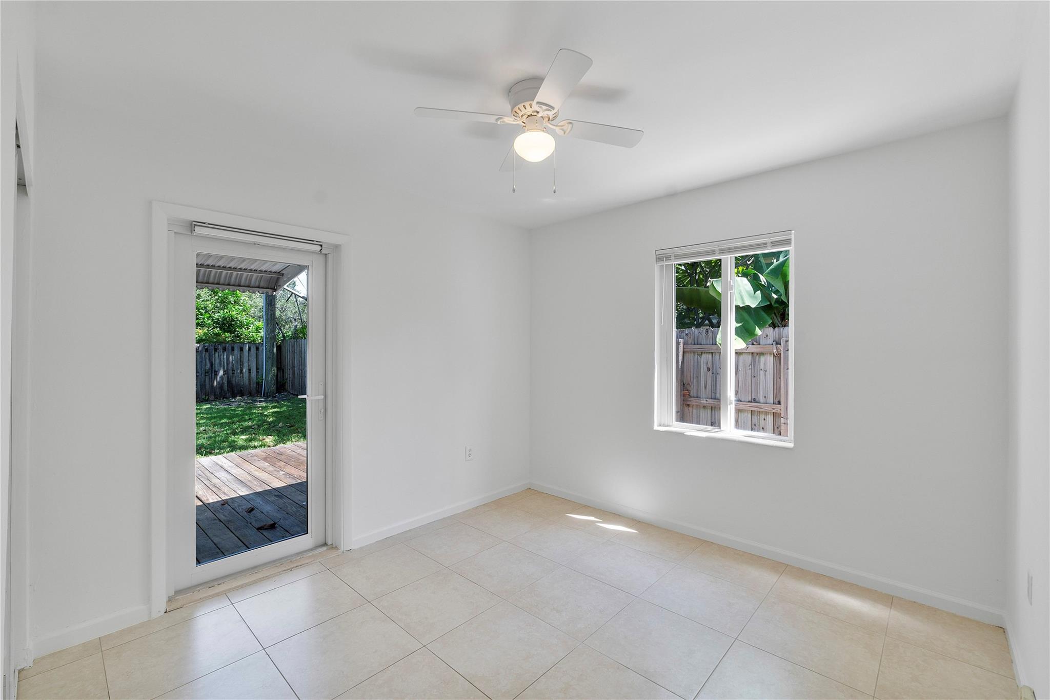 931 SW 21st Ct