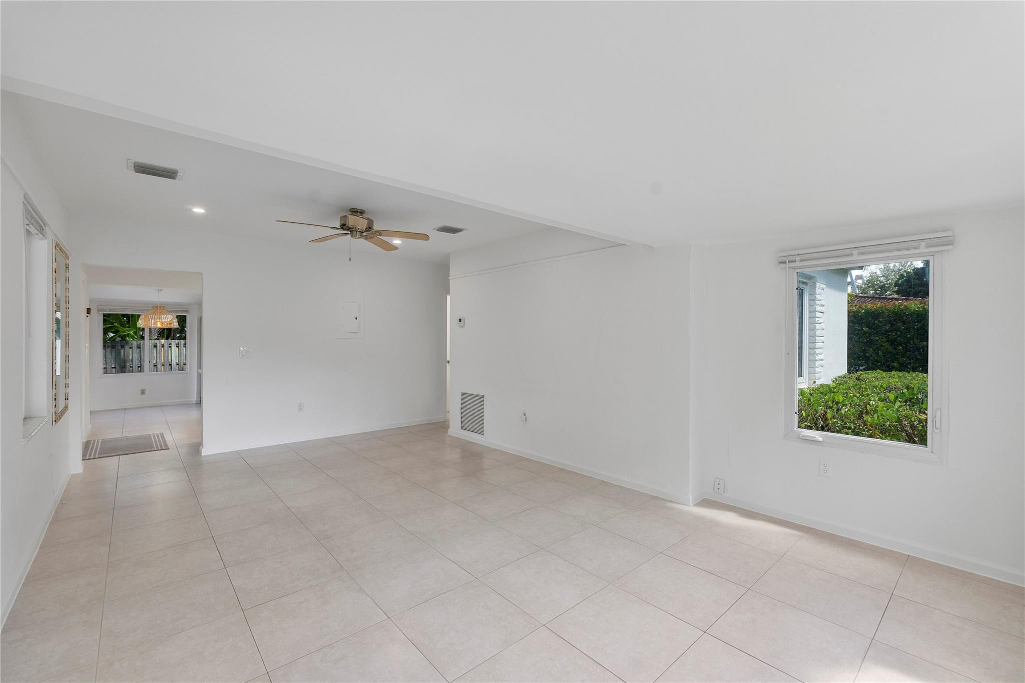 931 SW 21st Ct