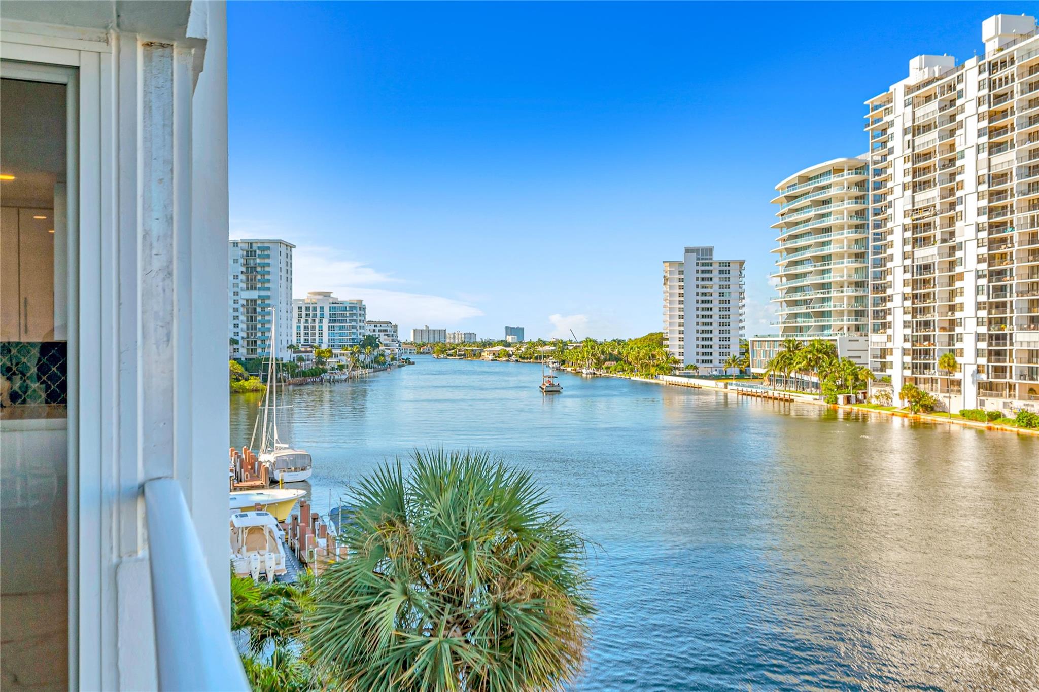 2800 E Sunrise Blvd 5B