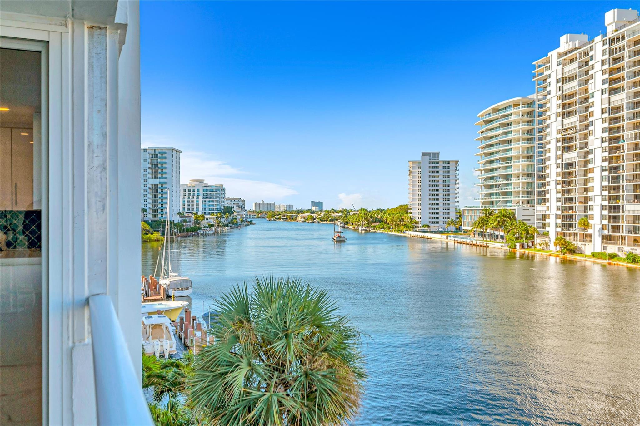 2800 E Sunrise Blvd 5B