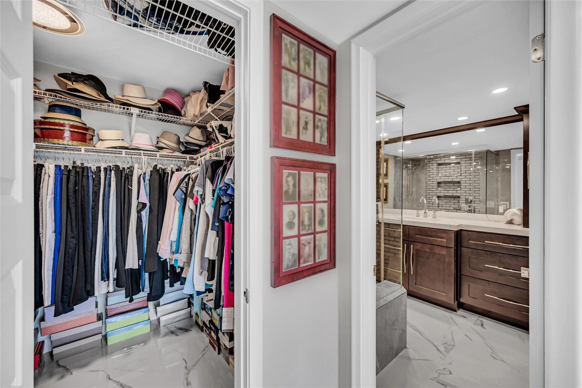 2800 E Sunrise Blvd 5B