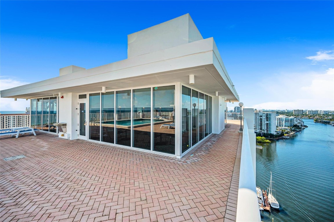 2800 E Sunrise Blvd 5B