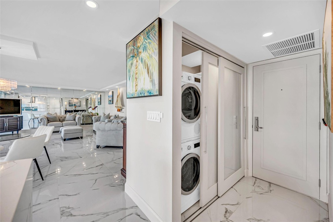 2800 E Sunrise Blvd 5B