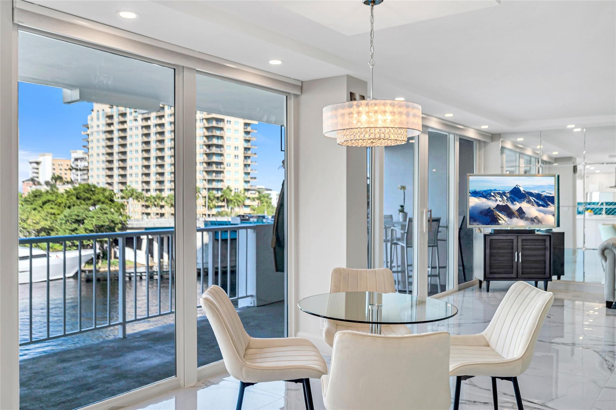 2800 E Sunrise Blvd 5B