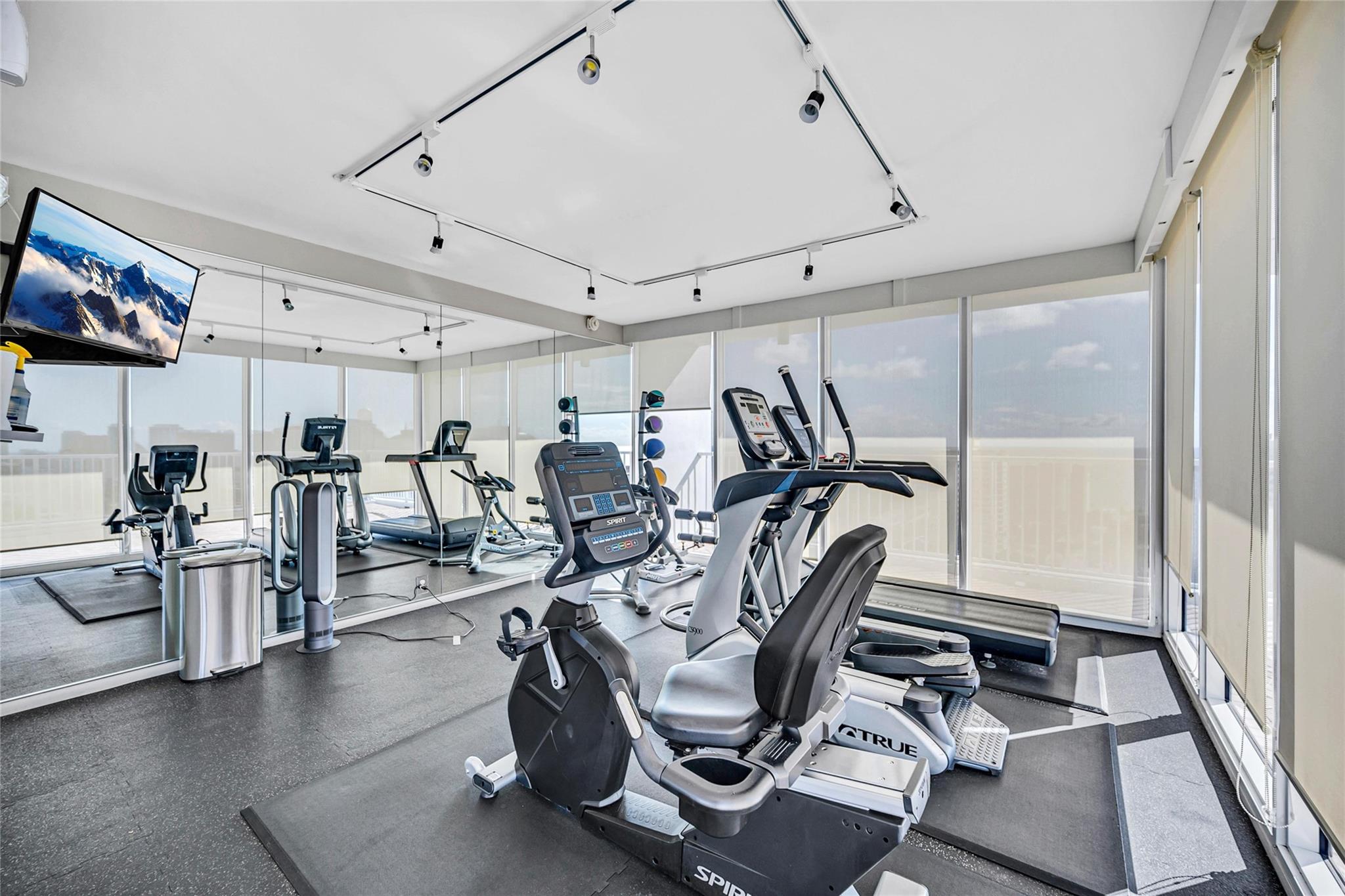 2800 E Sunrise Blvd 5B