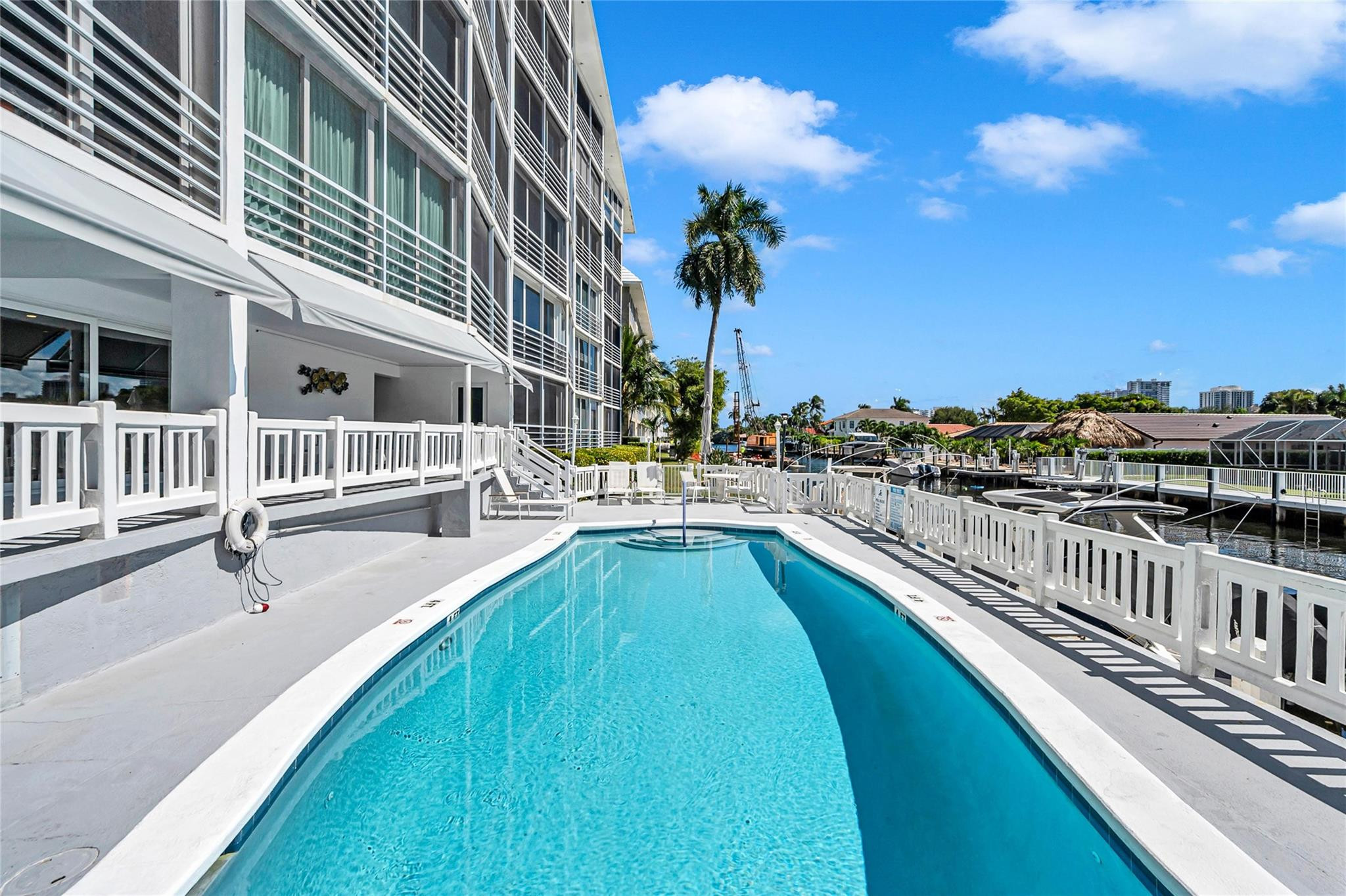 3050 NE 47th Ct 201