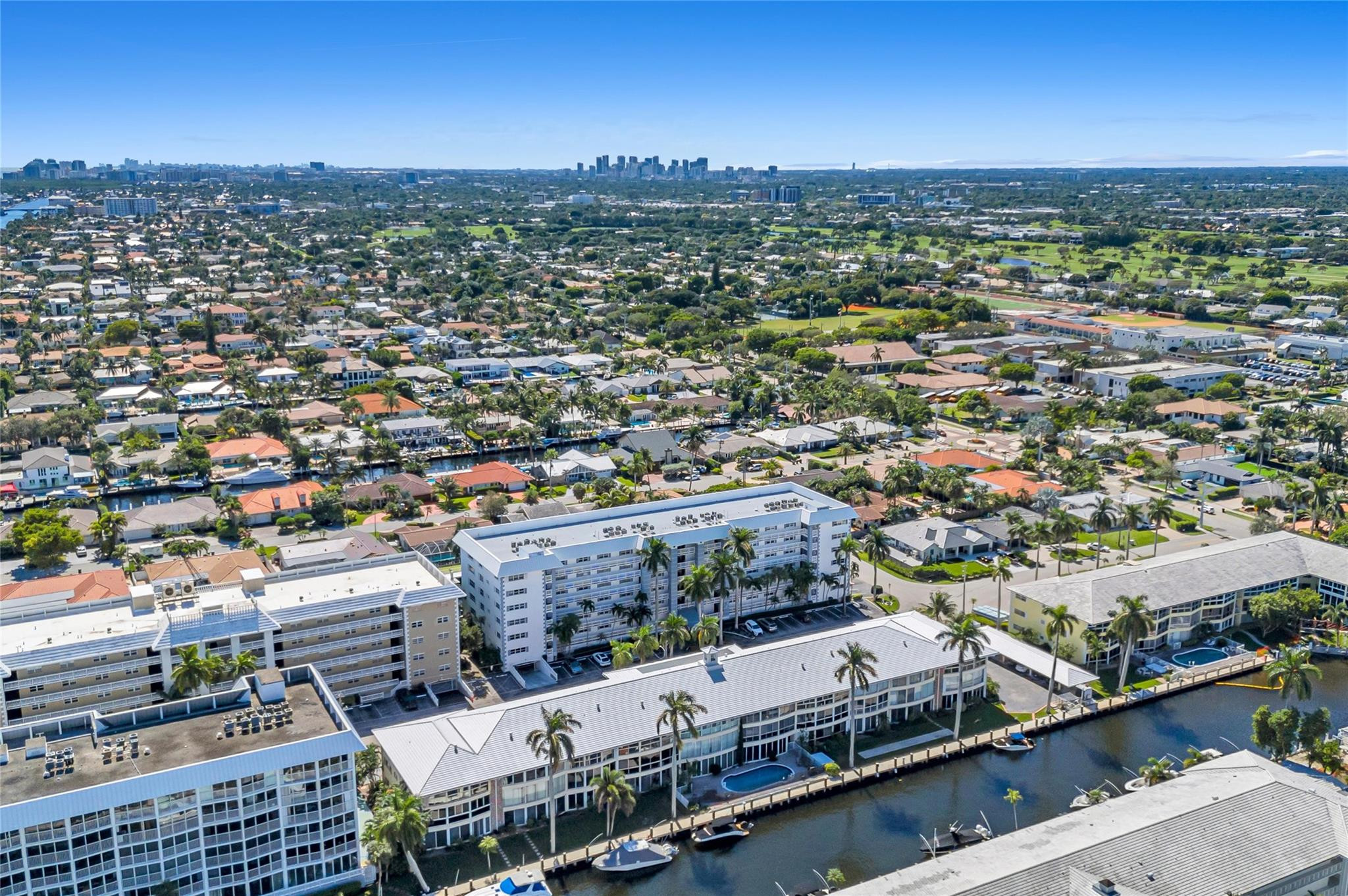 3050 NE 47th Ct 201