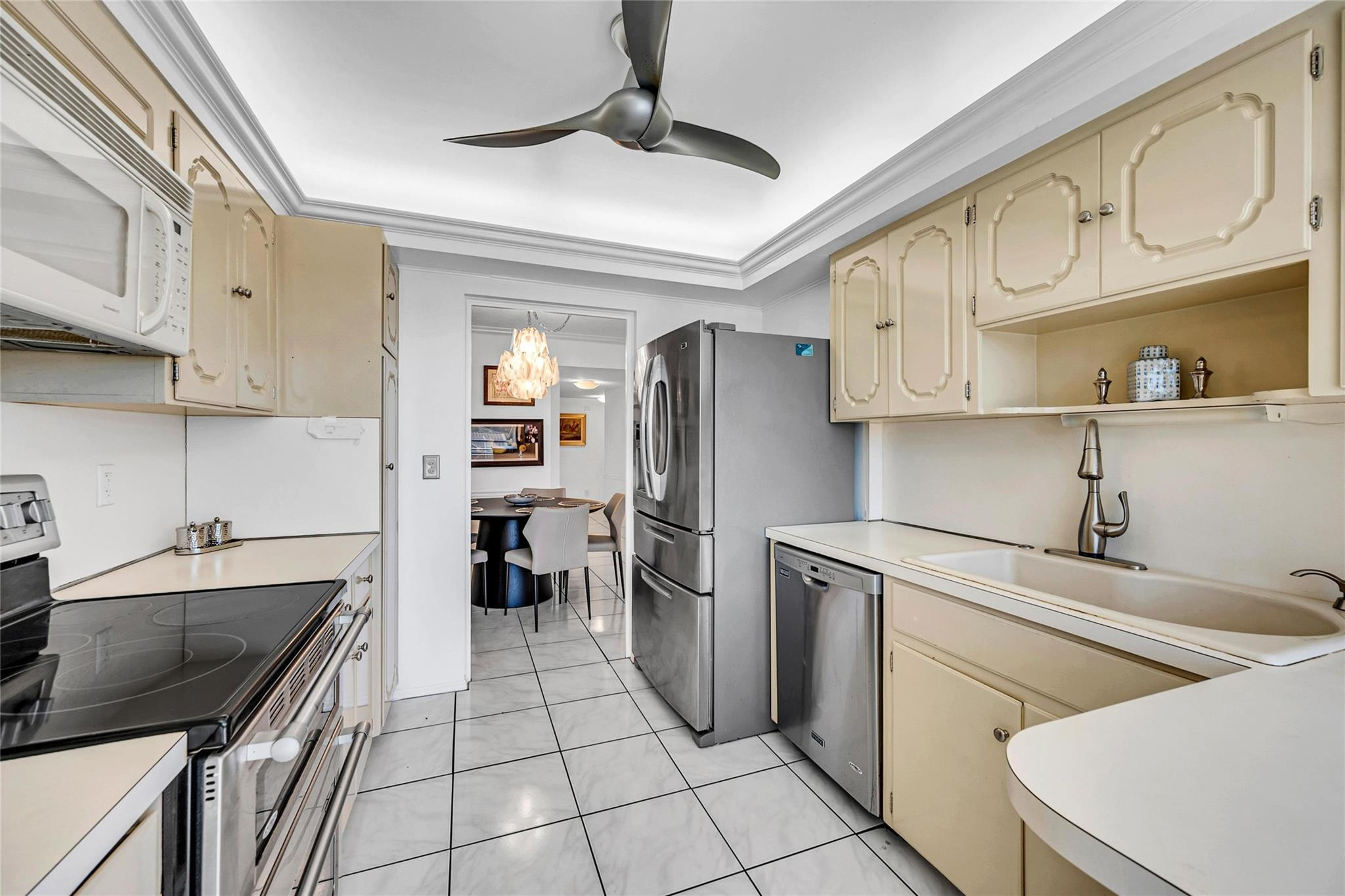3050 NE 47th Ct 201