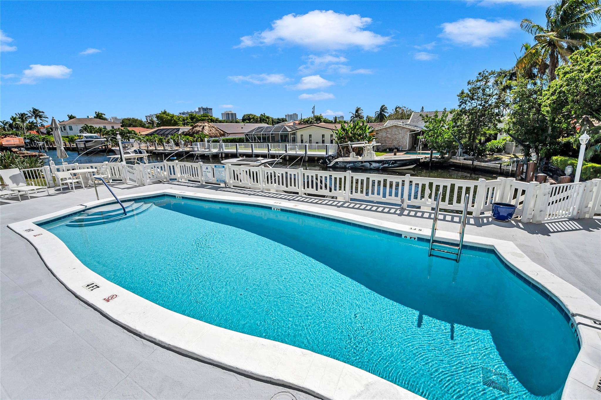 3050 NE 47th Ct 201