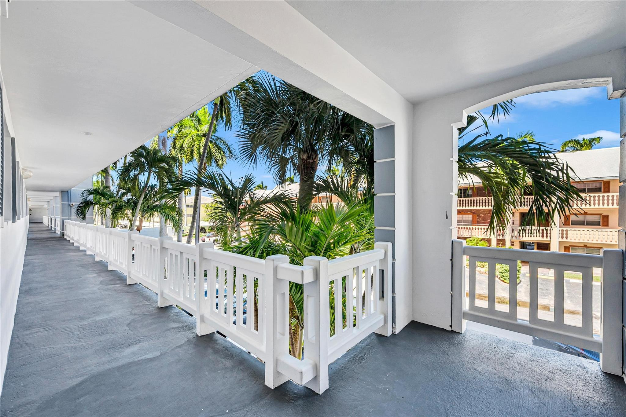 3050 NE 47th Ct 201