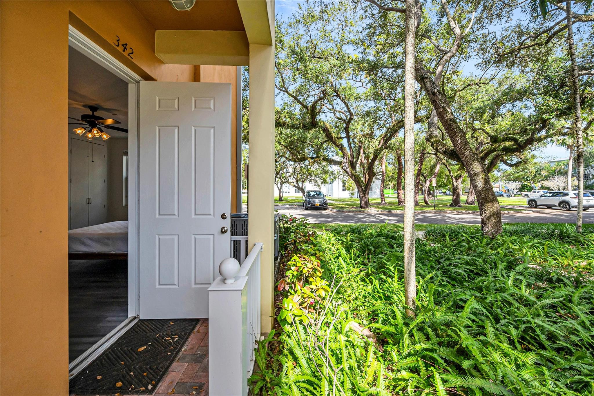 342 SW 13th Ter 342