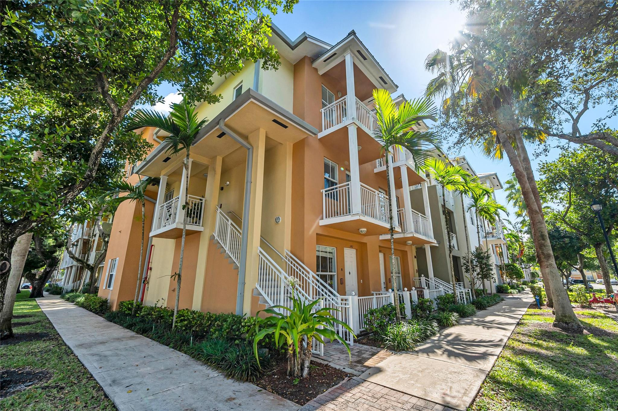 342 SW 13th Ter 342